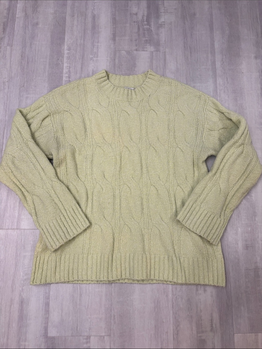 American Eagle Outfitters Light Green Cable-Knit Crewneck Sweater Large